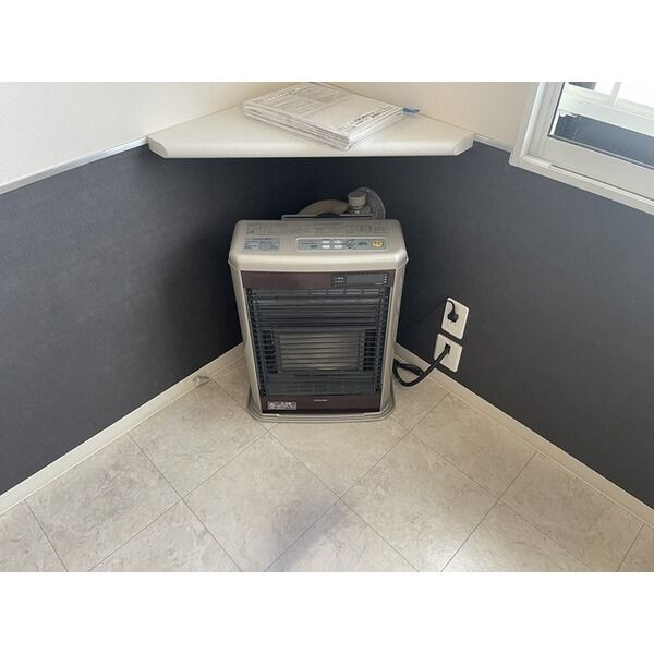 その他設備　灯油ストーブ