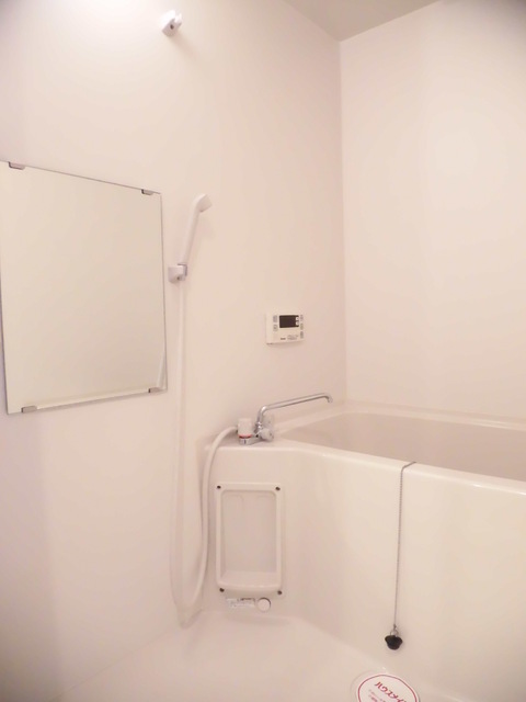 バス・シャワールーム　追焚給湯付き浴室