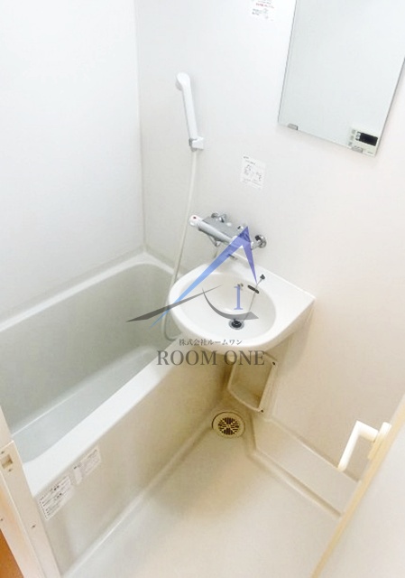 バス・シャワールーム　お風呂です。