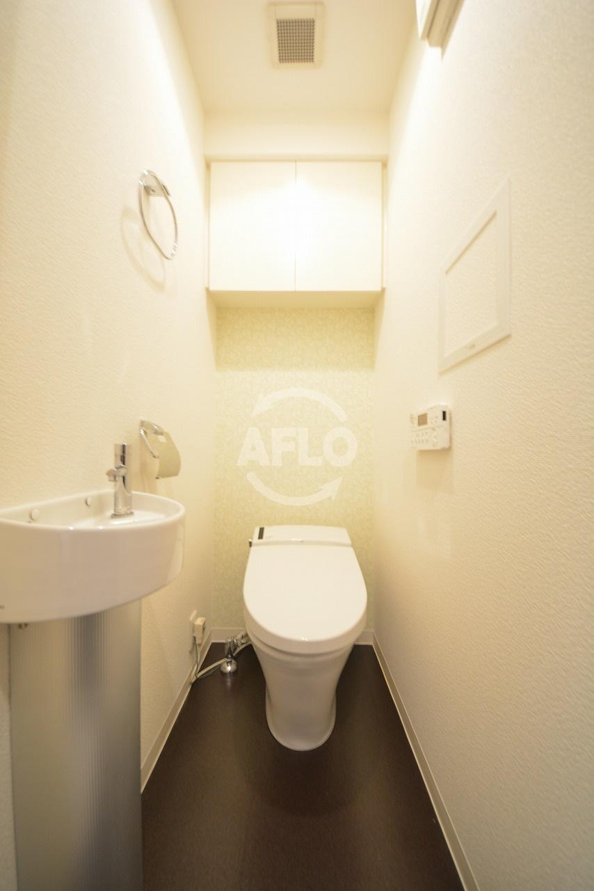 トイレ　GALLERY谷町（ギャラリー谷町）　温水洗浄便座