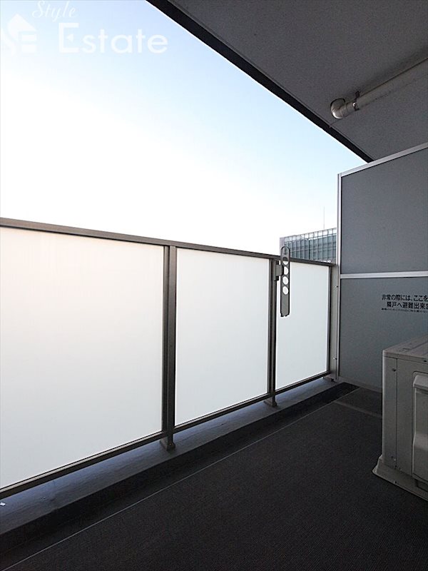 バルコニー　バルコニー