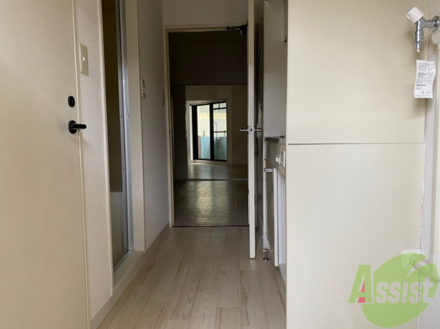 玄関　玄関から見た景色はこちらです。イメージできますか。