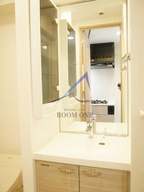 洗面設備　独立洗面台です。