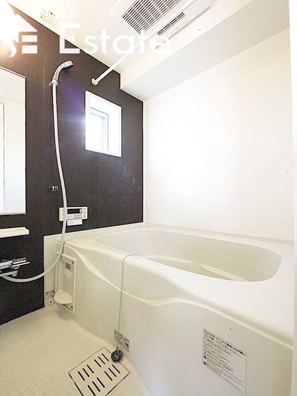 バス・シャワールーム　バスルーム