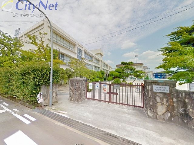 小学校　伊丹市立天神川小学校（小学校）まで769m