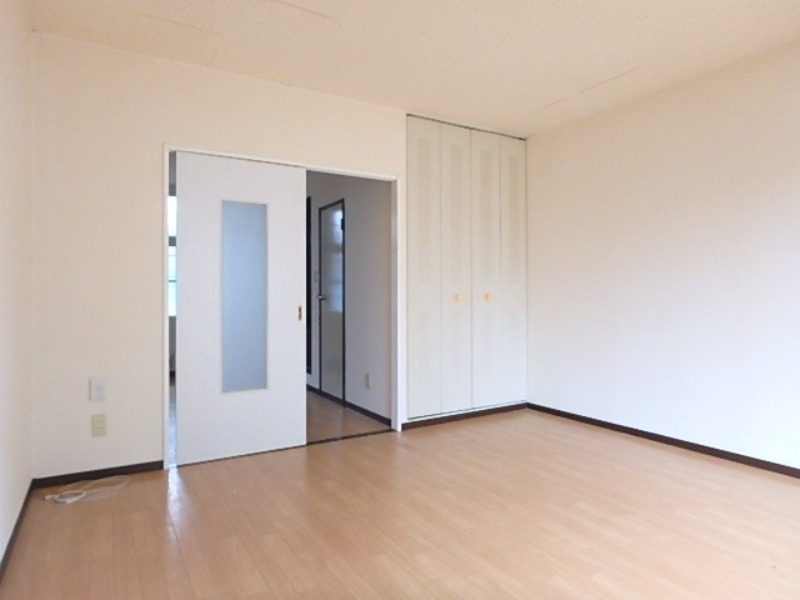 居室・リビング　図面と現状に相違がある場合には現状を優先