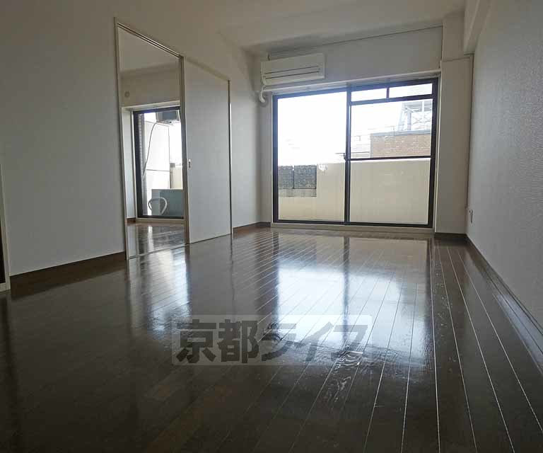 居室・リビング　綺麗なお部屋です。