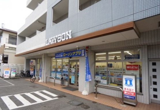 コンビニ　ローソン 下馬三丁目店（コンビニ）まで37m