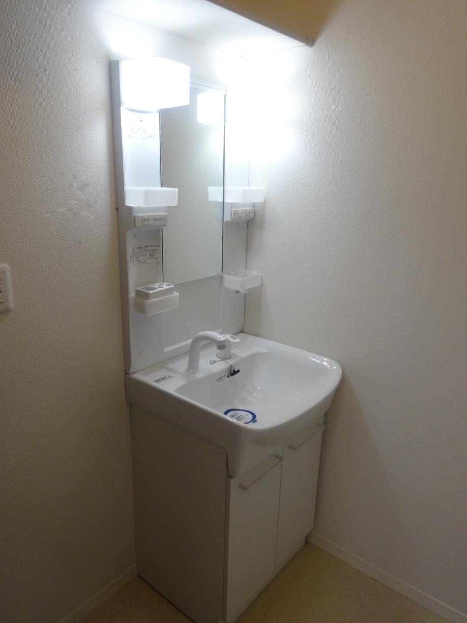 洗面設備　洗髪洗面化粧台（同タイプ）