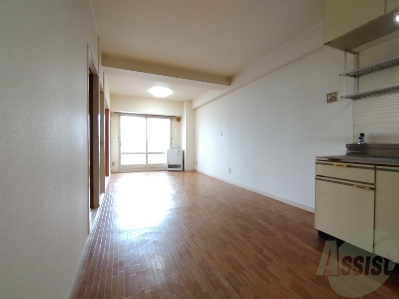 居室・リビング　広くてキレイなお部屋が広がっていて、充実した生活が送れそう。