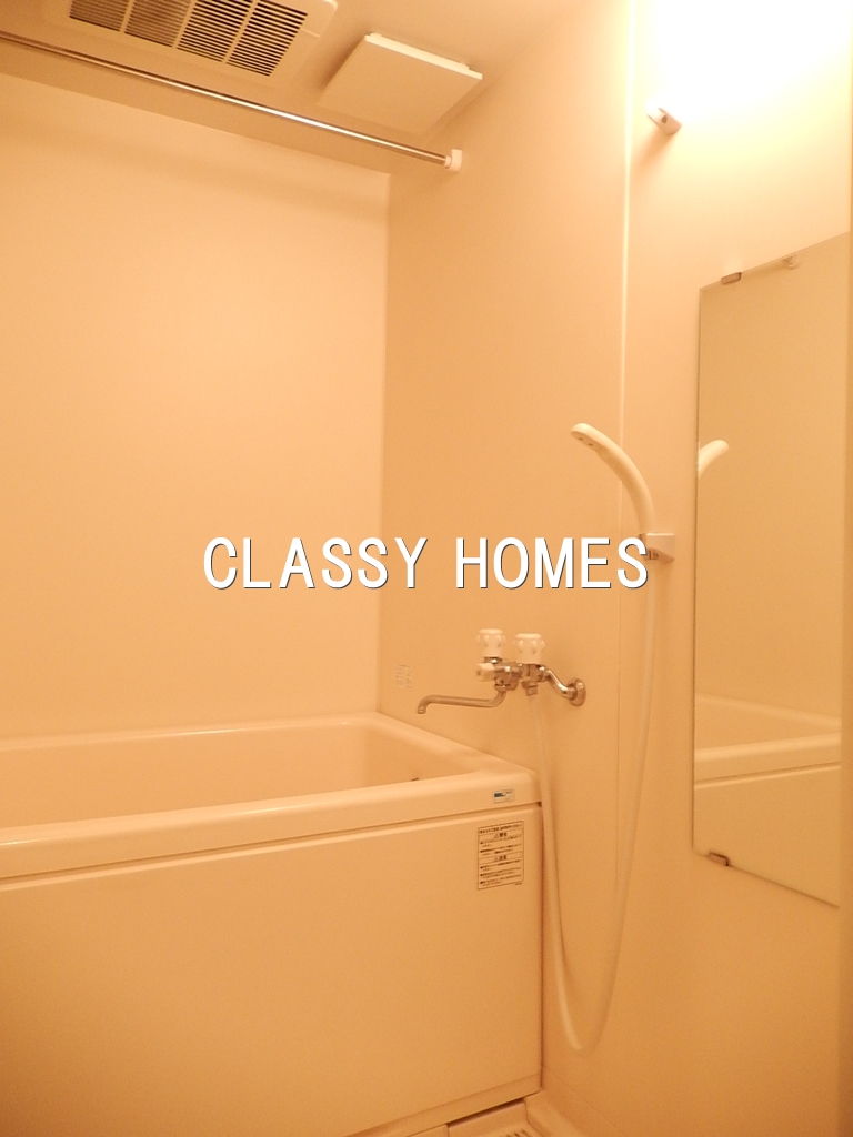 バス・シャワールーム　2001年竣工　プルミエールI：バス
