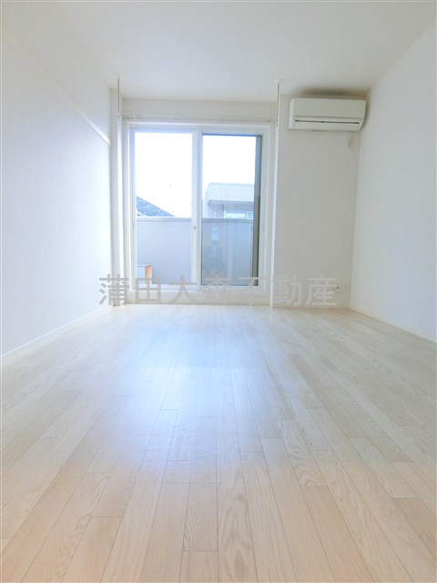 居室・リビング　南向きの洋室7.5帖