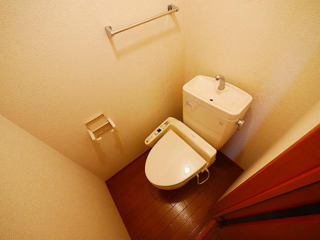 トイレ　トイレもきれいです