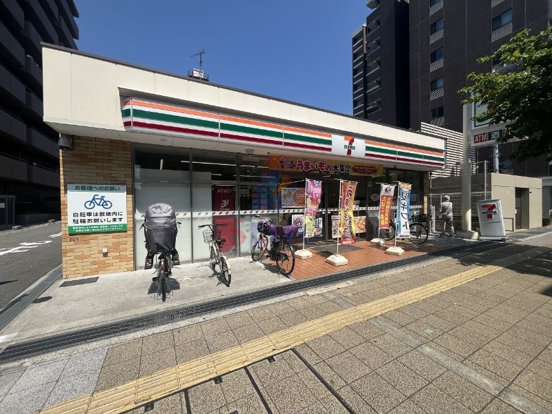 コンビニ　セブンイレブン豊中中桜塚2丁目店（コンビニ）まで947m