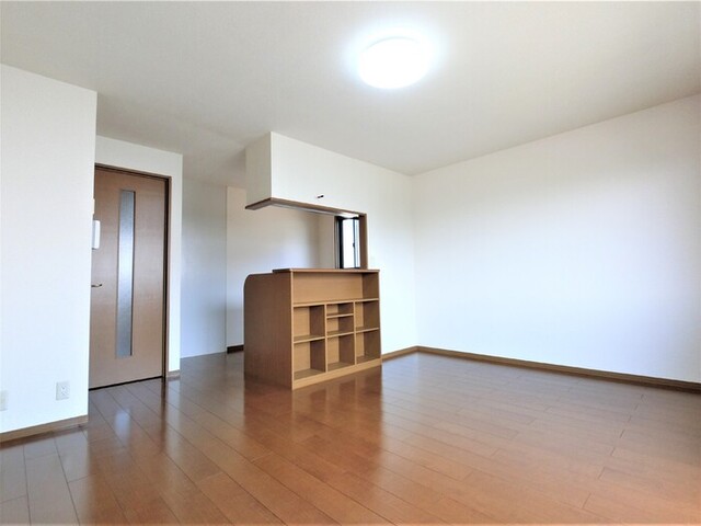 居室・リビング　【ＬＤＫ】★居室照明有★インターネット無料！（Ｄ－ｒｏｏｍ