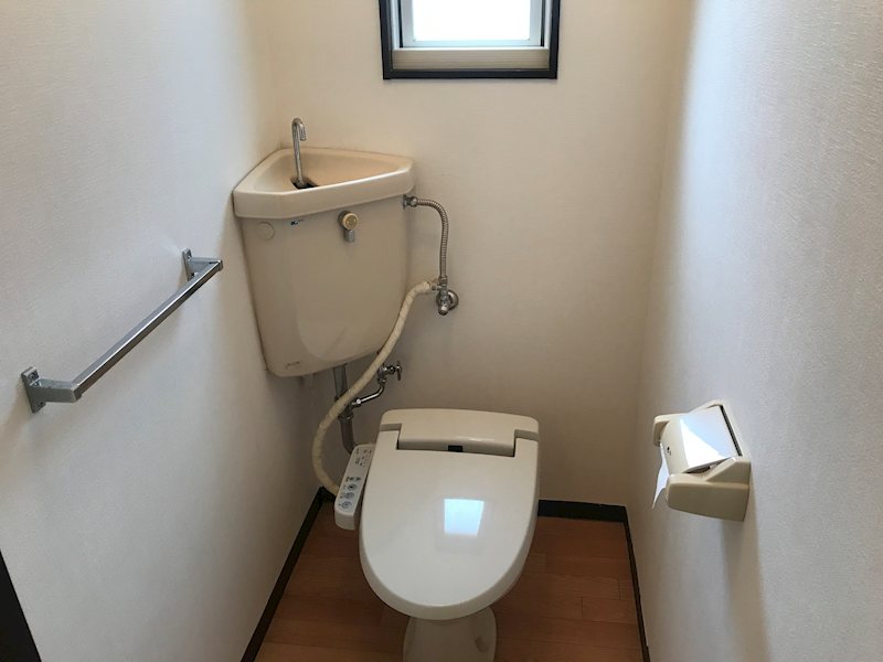 トイレ　他の号室の参考画像です。