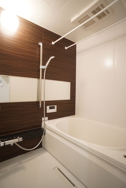 バス・シャワールーム　追焚＆浴室乾燥機付バス♪雨の日の洗濯だけでなくカビ予防にも大