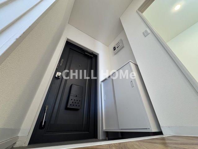 玄関　当社、チルホームのHPもご覧ください(^^)/物件情報多数♪