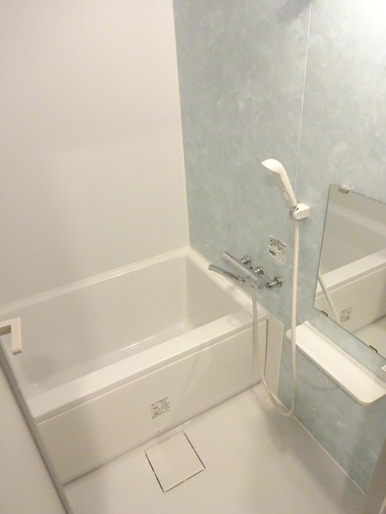 バス・シャワールーム　バス