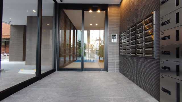 エントランス　リライフ浅草店