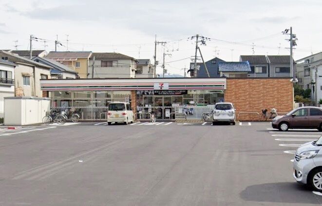 コンビニ　セブンイレブン東大阪吉松2丁目店（コンビニ）まで664m