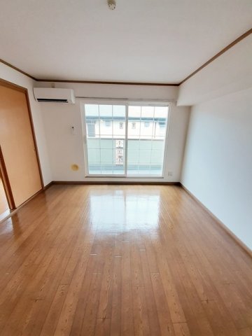 居室・リビング　使いやすいリビングです