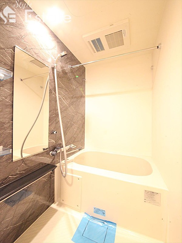 バス・シャワールーム　バスルーム