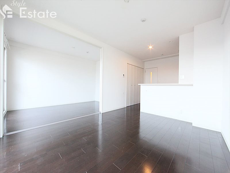 居室・リビング　内装