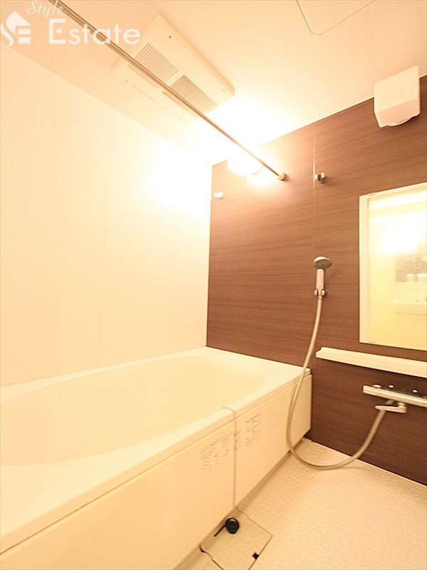 バス・シャワールーム　バスルーム