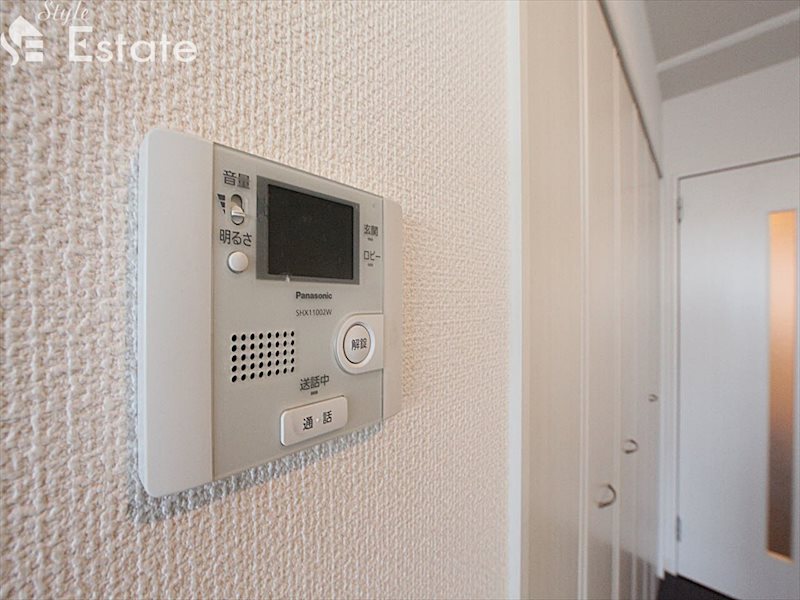 セキュリティ　モニター付きインターホン