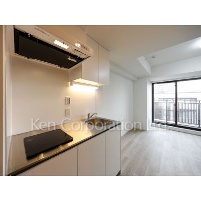 キッチン　同タイプ10階のお部屋を撮影。仕様が異なることがあります。