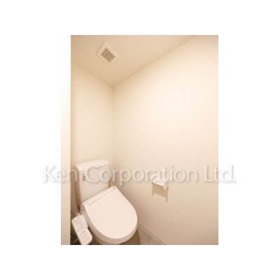 トイレ　同タイプ10階のお部屋を撮影。仕様が異なることがあります。