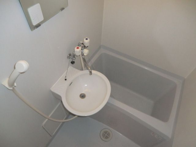 バス・シャワールーム　バストイレ別　浴室乾燥機付き