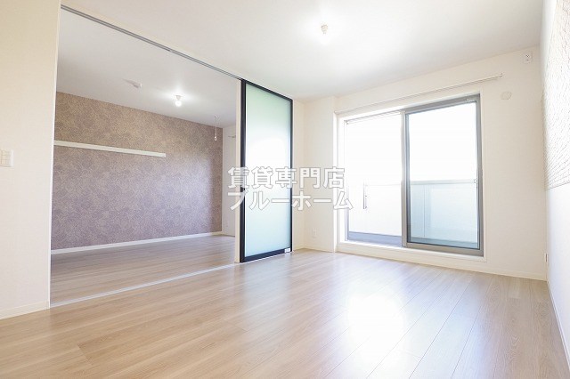 その他　別角度からのリビングです！