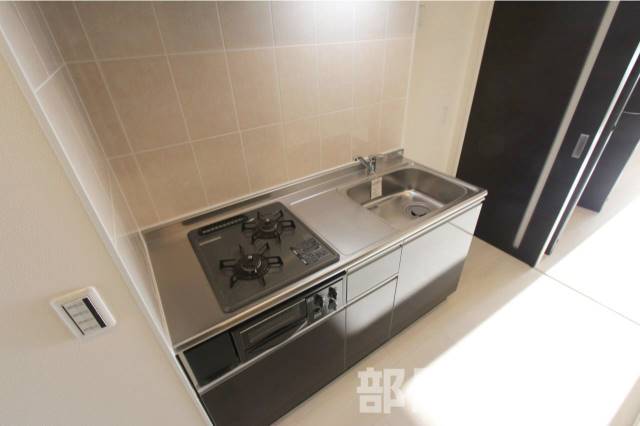 キッチン　※２０１号室の写真を流用しています。