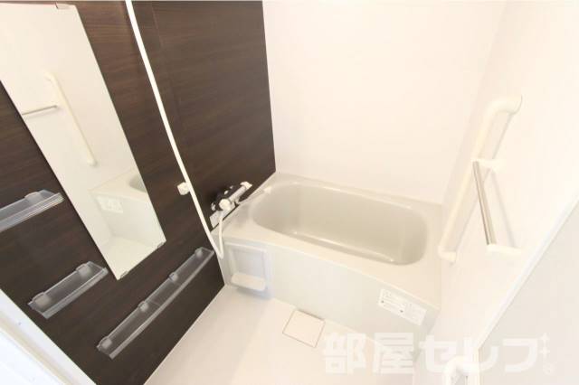 バス・シャワールーム　※２０１号室の写真を流用しています。