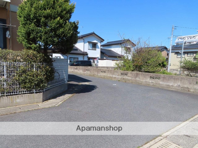 その他　前面道路（その他）まで0m