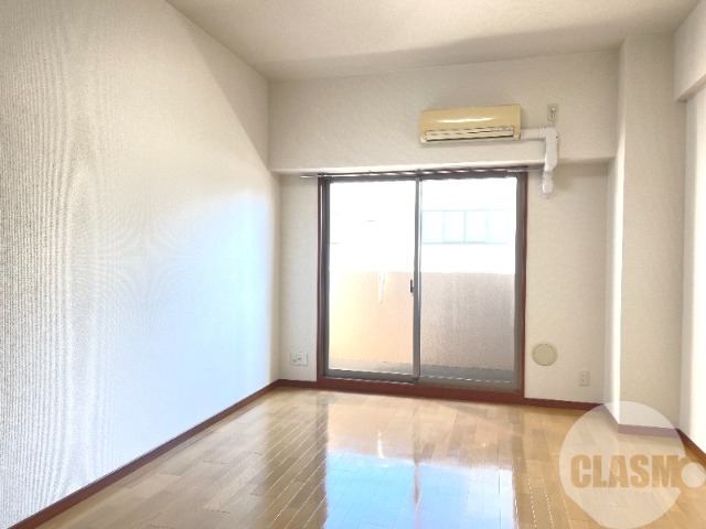 居室・リビング　明るいお部屋です♪