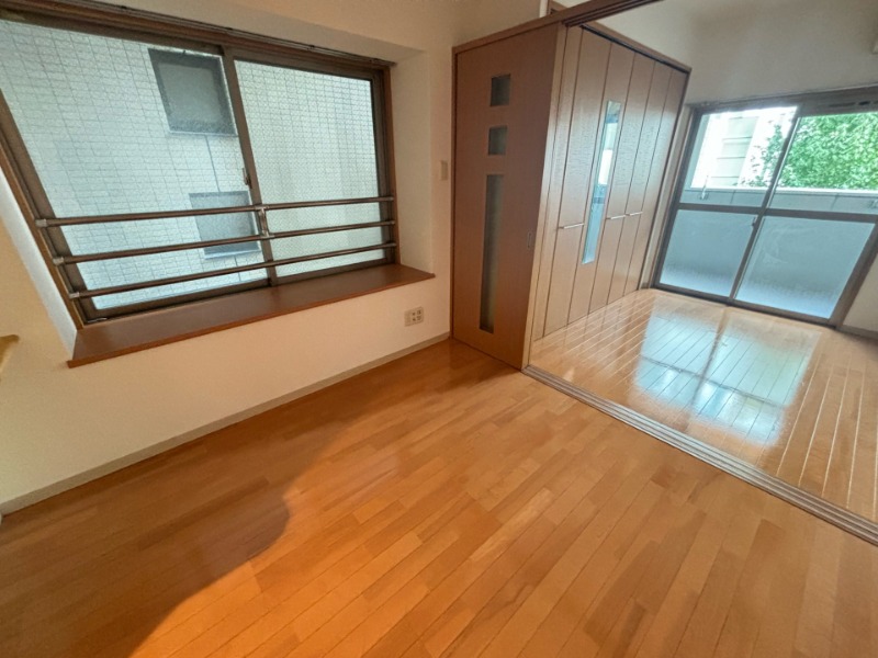 居室・リビング　４１６号室　写真