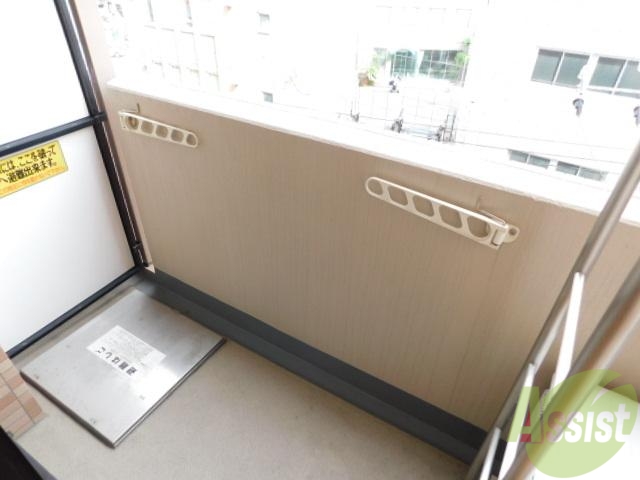 バルコニー　風通しの良いバルコニーです。