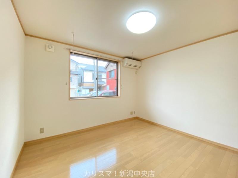 居室・リビング　※別部屋参考写真