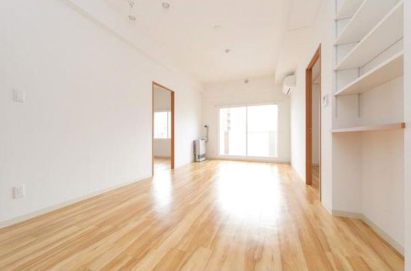 居室・リビング　☆広々とした間取り☆