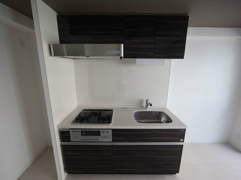 キッチン　システムキッチン（ガス3口グリル）冷蔵庫レンジ等用意できます