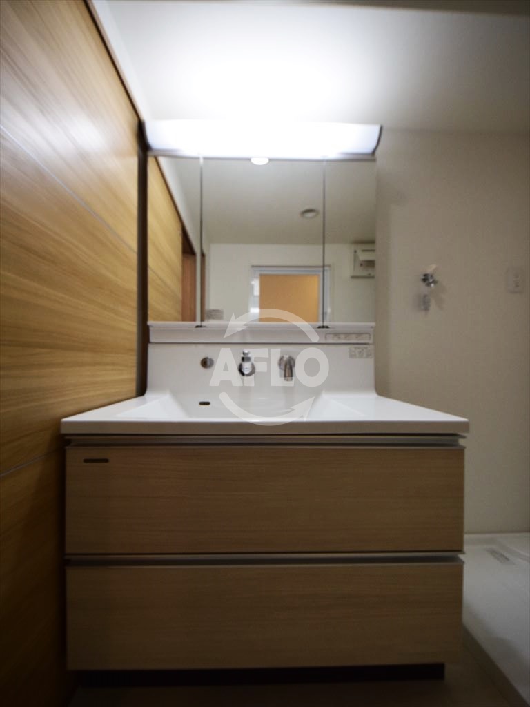 洗面設備　JASPER御堂筋本町　独立洗面台