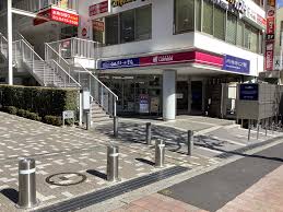 ドラックストア　クオール薬局 ナチュラルローソンクオール薬局シティコート目黒（ドラッグストア）まで19m