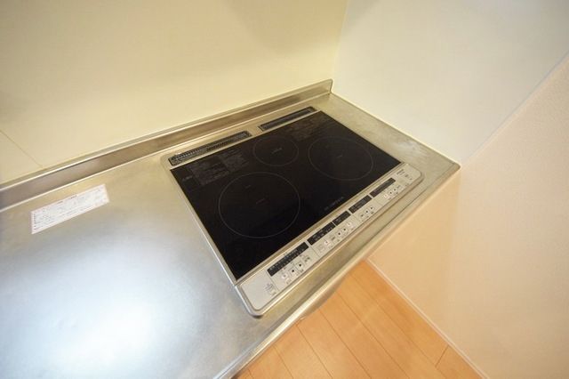 キッチン　※別部屋参考写真