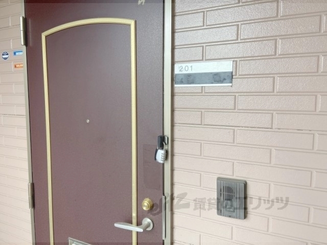 玄関　インターホン