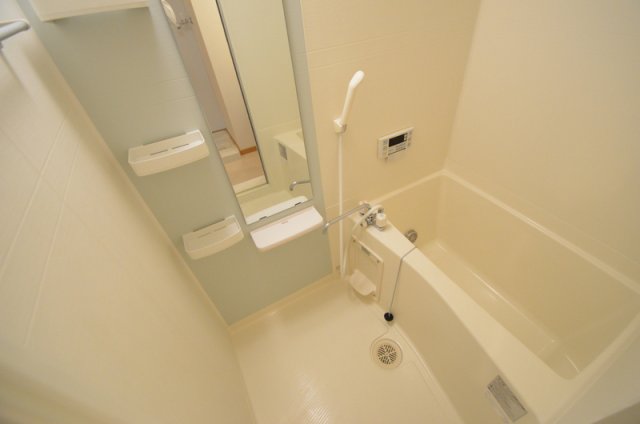 バス・シャワールーム　体の汚れと疲れを洗い流してくれる命の洗濯場！ここでゆったりす