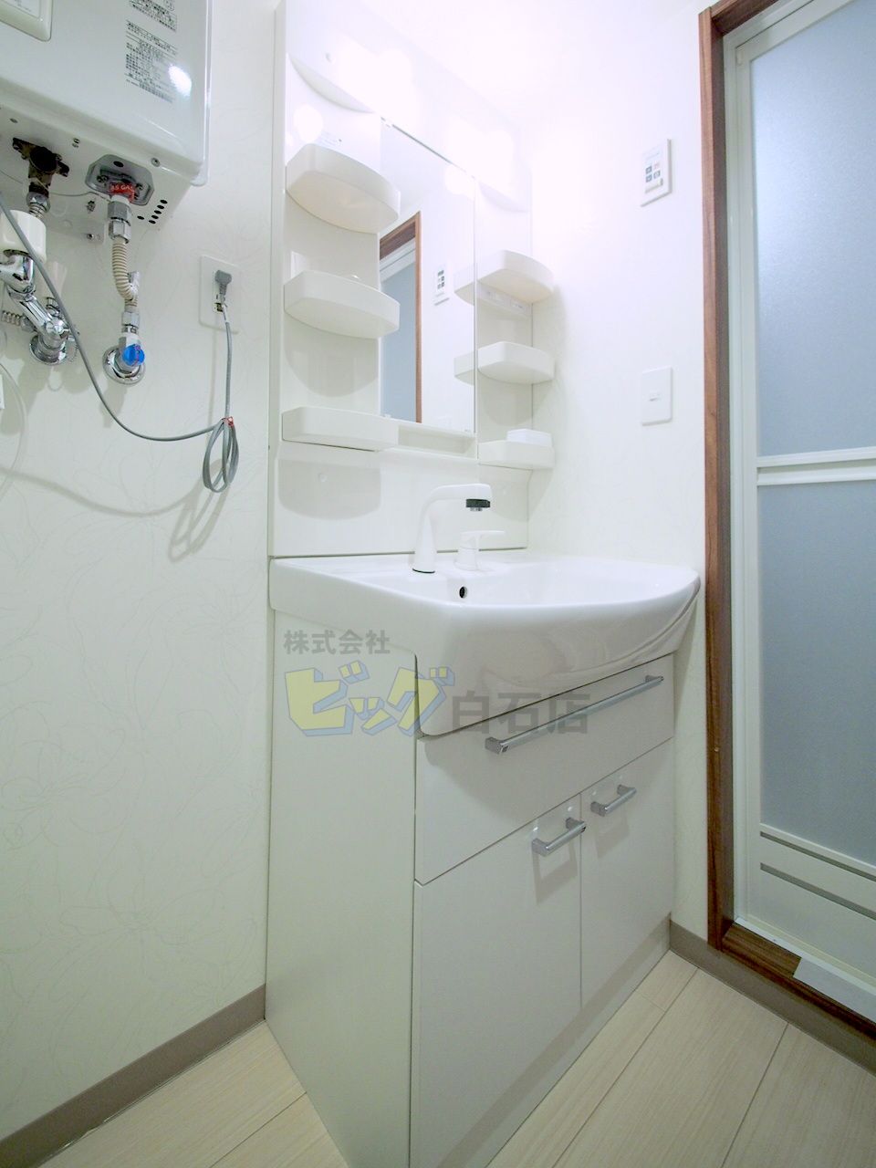 洗面設備　シャンプードレッサー完備しています♪