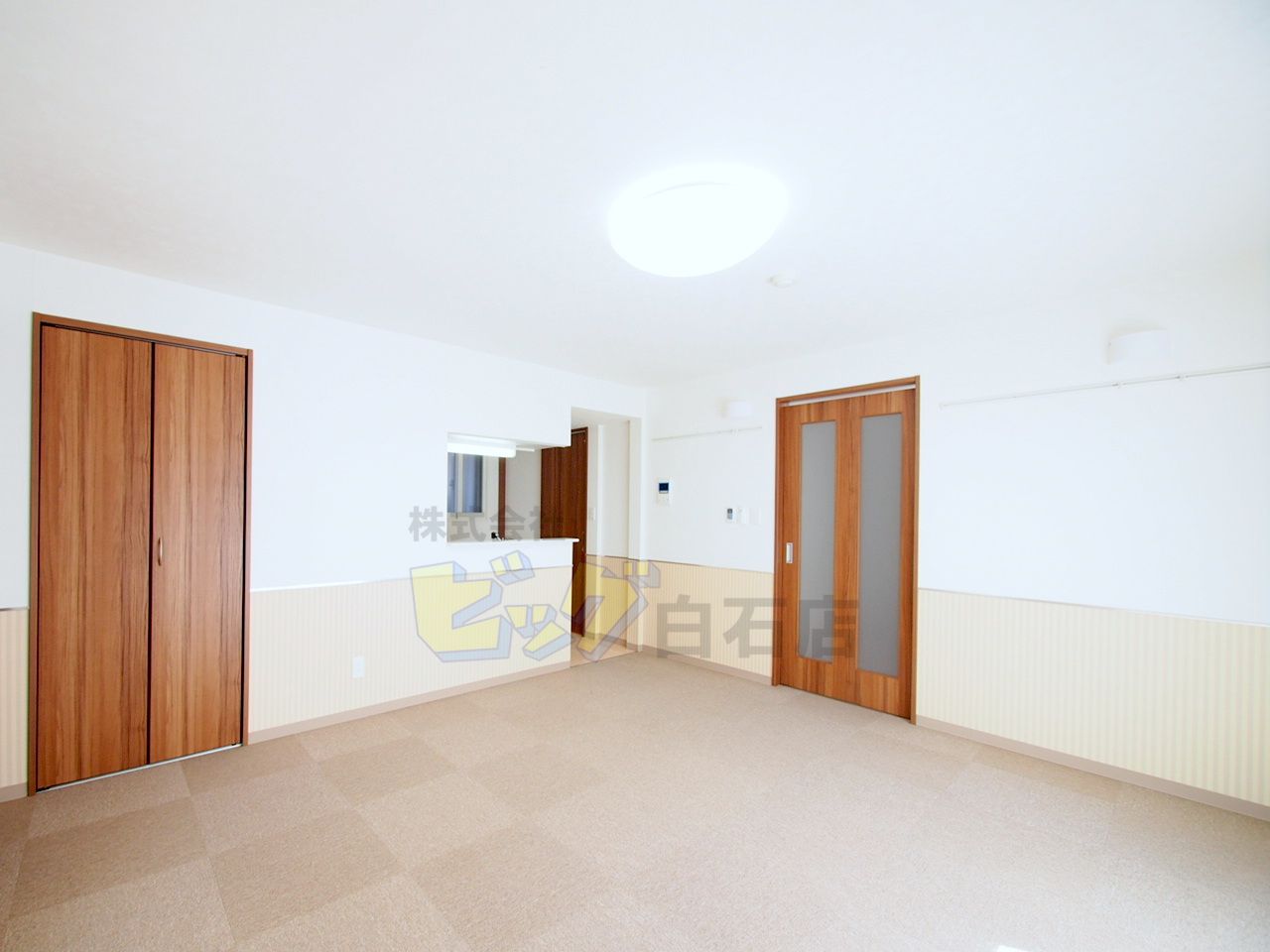 居室・リビング　日当たり良好で明るいリビングです♪